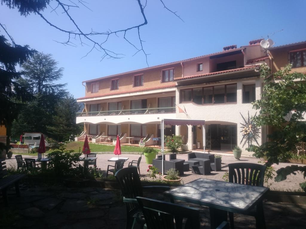 Hotel Le Mas Fleuri Vernet-les-Bains Εξωτερικό φωτογραφία